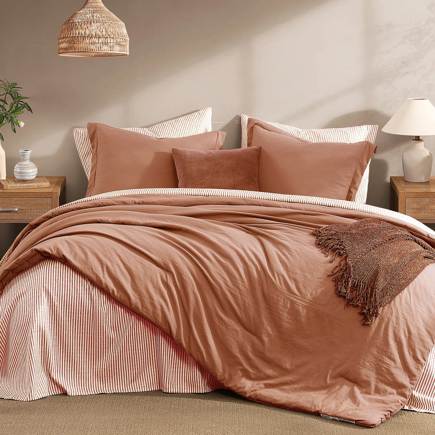 Monbix 7-Piece Coastal Microfiber Comforter Set with Storage Pockets