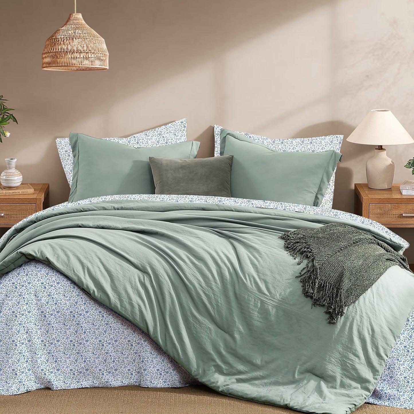Monbix 7-Piece Coastal Microfiber Comforter Set with Storage Pockets
